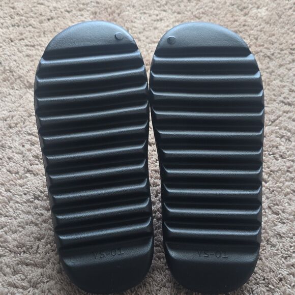 Yeezy YS-01 Slides, BLACK, SIZE 13 main image 4